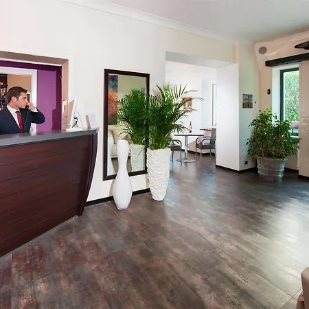 Hotel Maria Cristina 4*