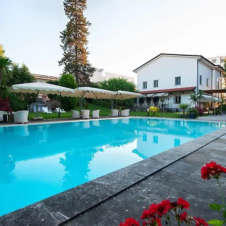 Maria Cristina Hotel 4*