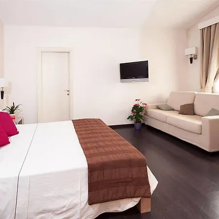 Maria Cristina Hotel 4*